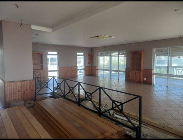 BUSINESS PROPERTY TO RENT IN HUMEWOOD